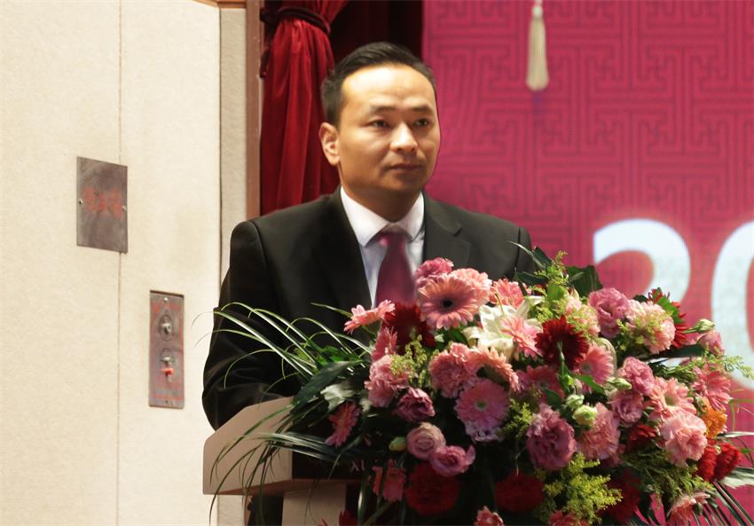 集團(tuán)副總、紀(jì)委副書(shū)記張成彪同志作徐州寶潤(rùn)實(shí)業(yè)集團(tuán)“關(guān)于2018年違紀(jì)違規(guī)及重大事故責(zé)任單位的通報(bào)及處理決定”